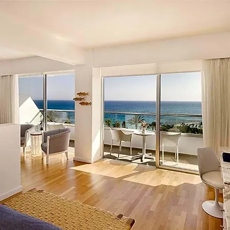 Grecian Sands 4*
