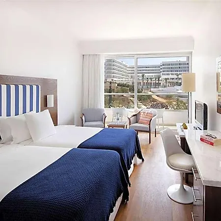 فندق Grecian Sands 4*