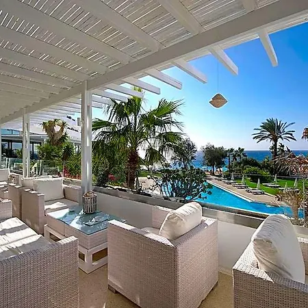 Grecian Sands أيا نابا