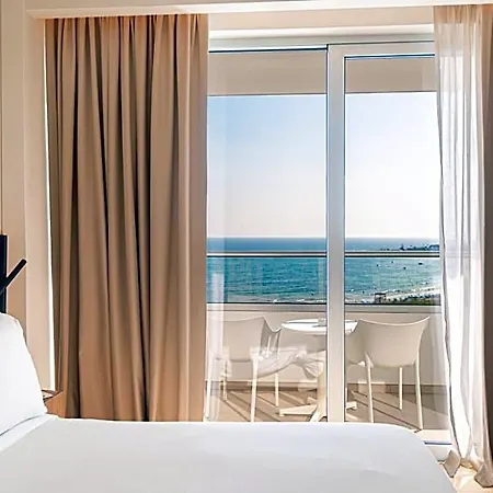 فندق Grecian Sands أيا نابا