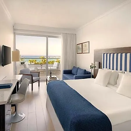 Grecian Sands فندق